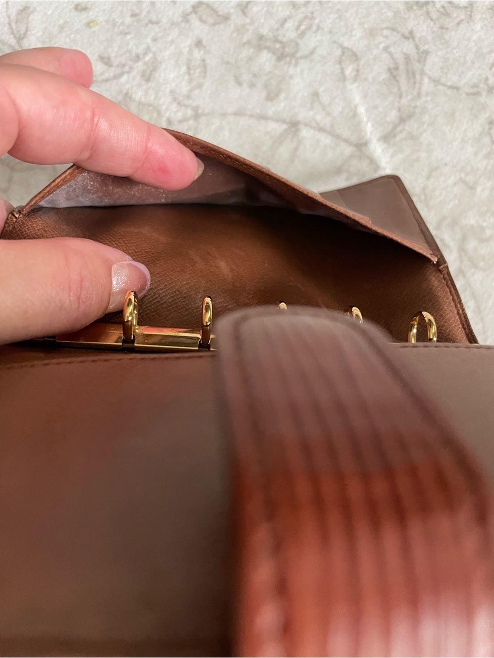 Louis Vuitton Chestnut Brown Epi Leather Snap Agenda - with COA! - Picture 9 of 10
